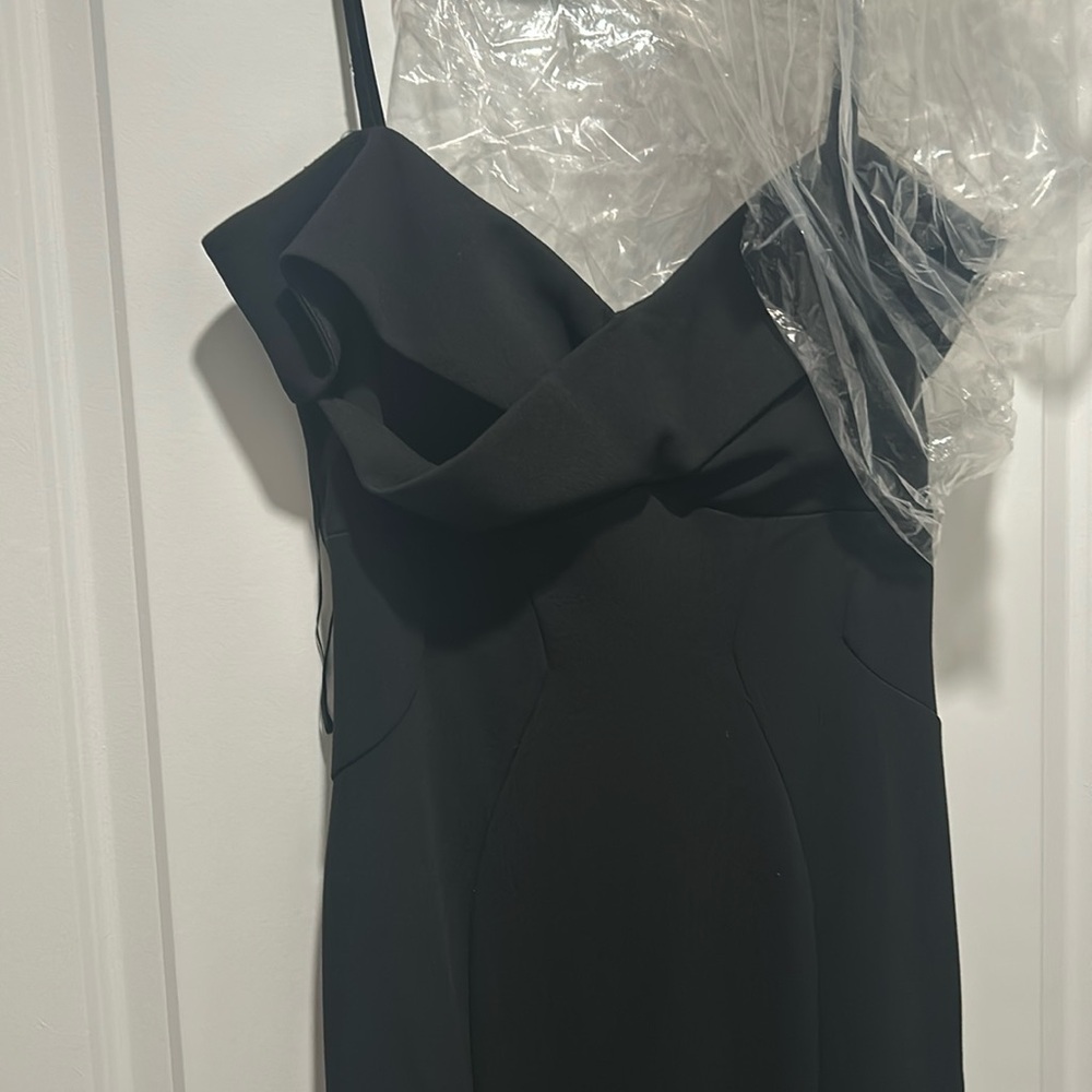 Black dress long slit on the left leg